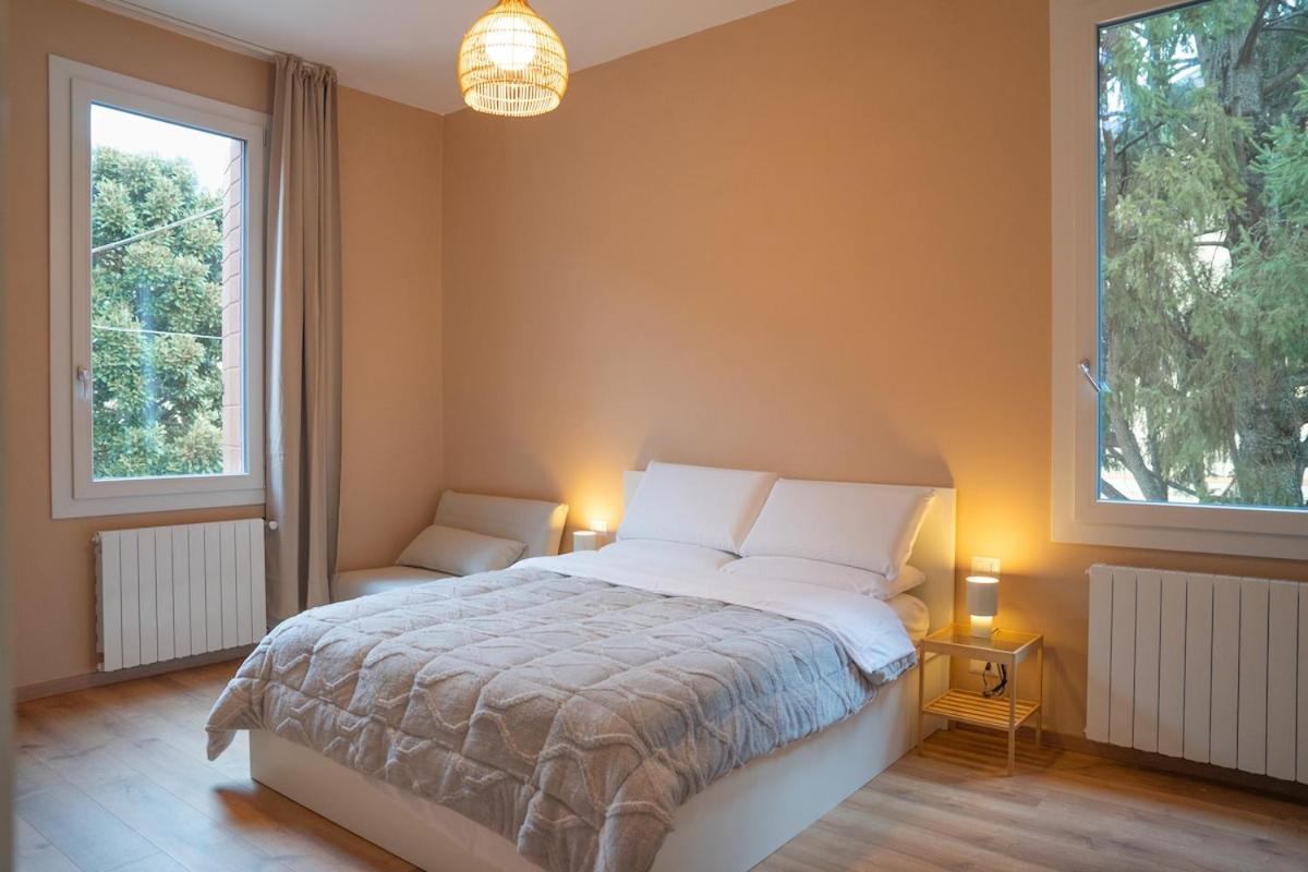 200m Mestre Station 3 Big Bedrooms With Ac Tv Apartamento